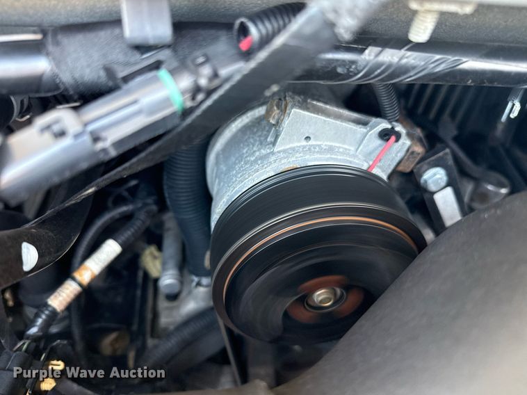 image for item EG5962 2013 Ford E450 Super Duty shuttle bus