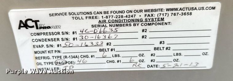 image for item EG5962 2013 Ford E450 Super Duty shuttle bus