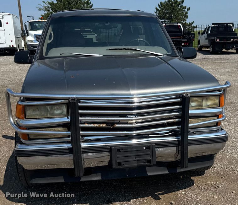 image for item EG6105 1999 Chevrolet Tahoe SUV