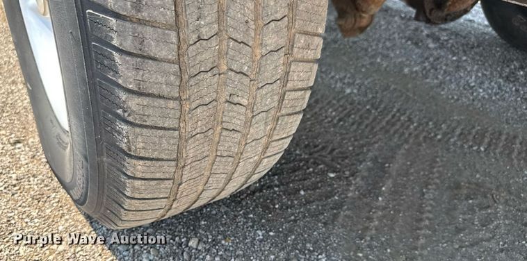 image for item EG6105 1999 Chevrolet Tahoe SUV