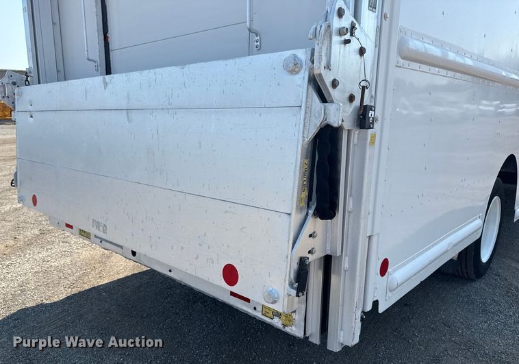 image for item EG6106 2010 Workhorse W62 delivery truck