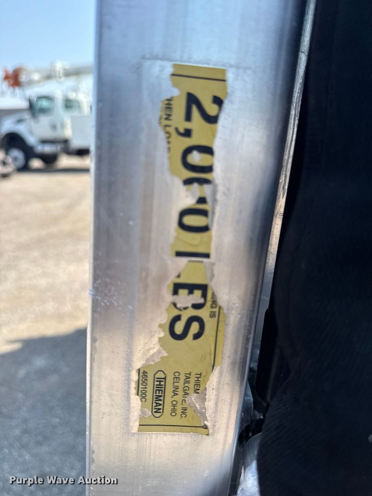 image for item EG6106 2010 Workhorse W62 delivery truck