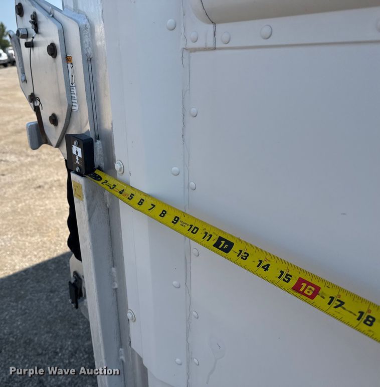 image for item EG6106 2010 Workhorse W62 delivery truck