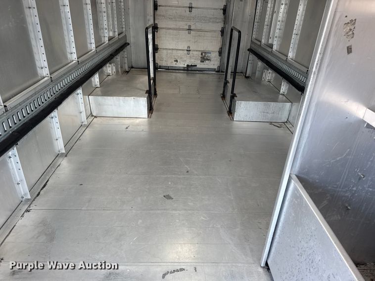 image for item EG6106 2010 Workhorse W62 delivery truck