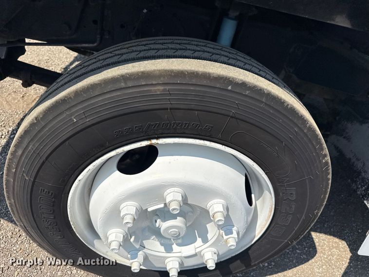 image for item EG6106 2010 Workhorse W62 delivery truck