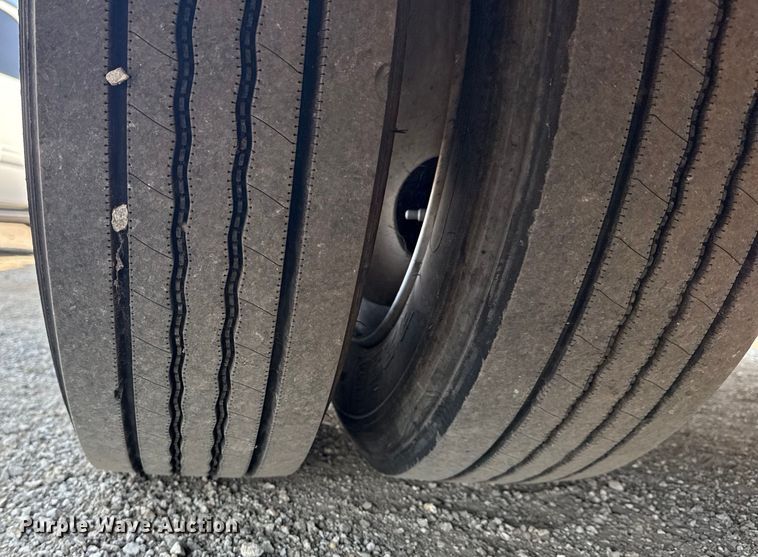 image for item EG6106 2010 Workhorse W62 delivery truck