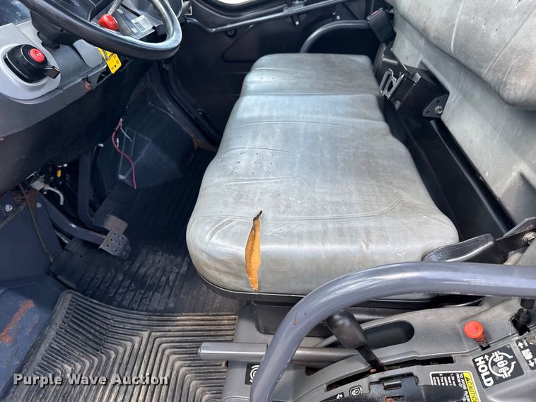 image for item EG6138 2012 Kubota RTV1100 utility vehicle