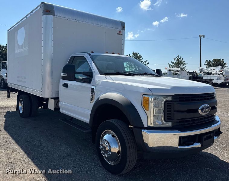 image for item EG6162 2017 Ford F450 Super Duty box truck