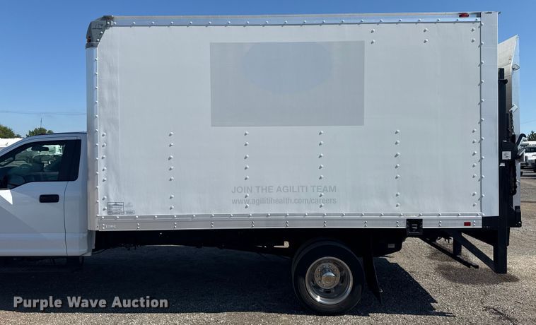 image for item EG6162 2017 Ford F450 Super Duty box truck
