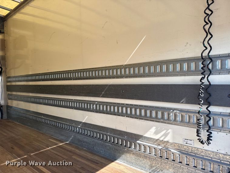 image for item EG6162 2017 Ford F450 Super Duty box truck