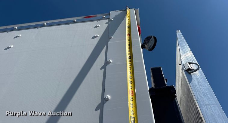 image for item EG6162 2017 Ford F450 Super Duty box truck