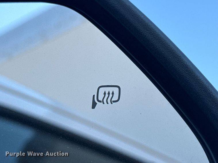 image for item EG6162 2017 Ford F450 Super Duty box truck