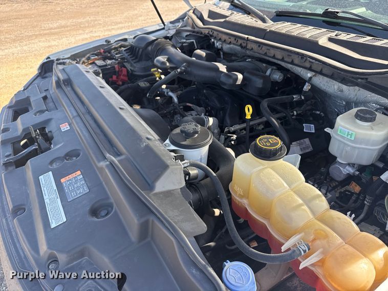 image for item EG6162 2017 Ford F450 Super Duty box truck