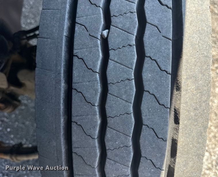 image for item EG6162 2017 Ford F450 Super Duty box truck