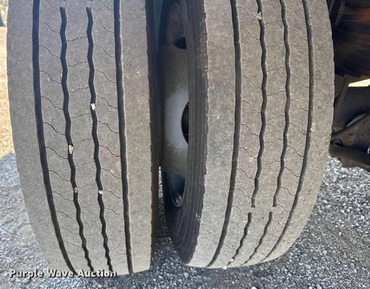 image for item EG6162 2017 Ford F450 Super Duty box truck