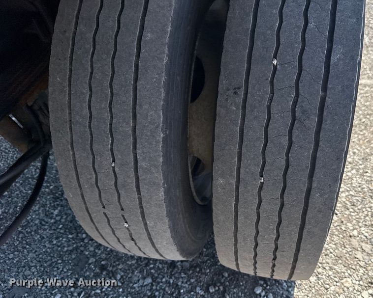 image for item EG6162 2017 Ford F450 Super Duty box truck