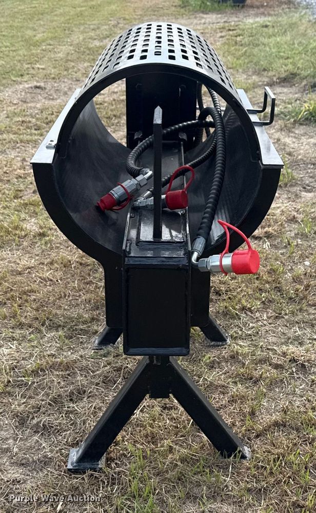 image for item EG8231 2024 GIYI SW58 skid steer wood splitter