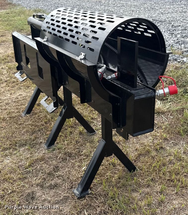 image for item EG8231 2024 GIYI SW58 skid steer wood splitter