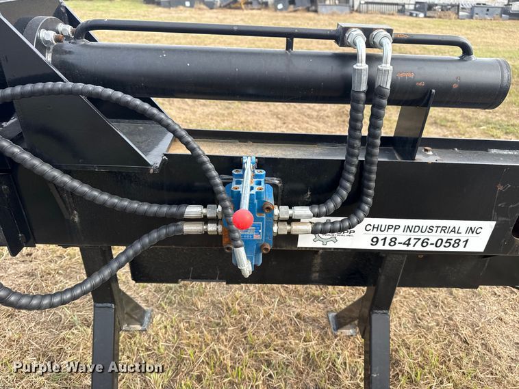 image for item EG8231 2024 GIYI SW58 skid steer wood splitter