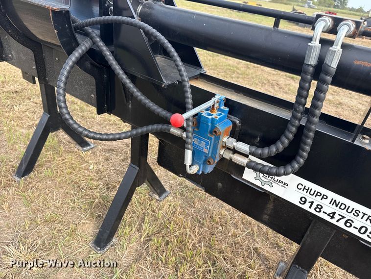 image for item EG8231 2024 GIYI SW58 skid steer wood splitter