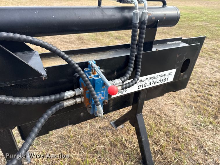 image for item EG8231 2024 GIYI SW58 skid steer wood splitter