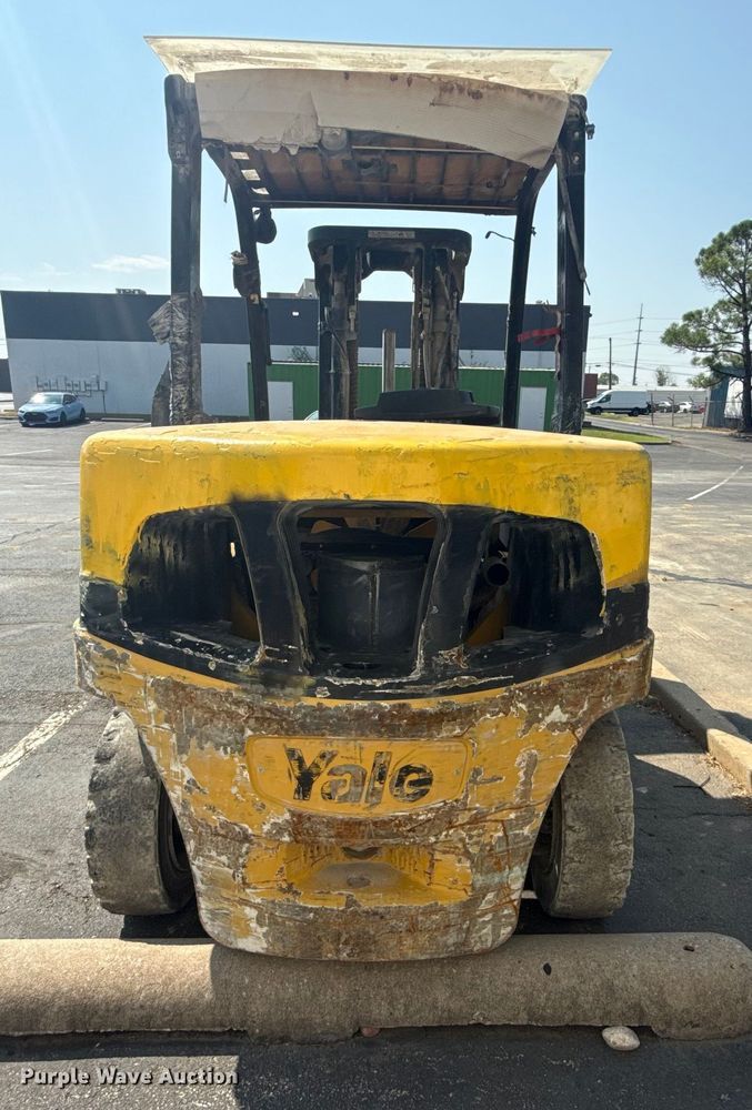 image for item EG8244 Yale forklift