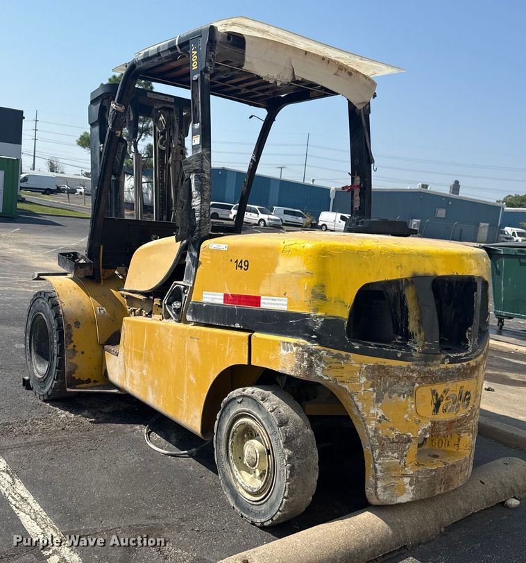 image for item EG8244 Yale forklift