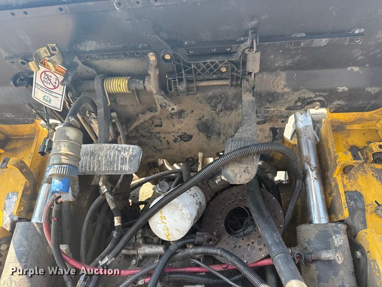 image for item EG8244 Yale forklift