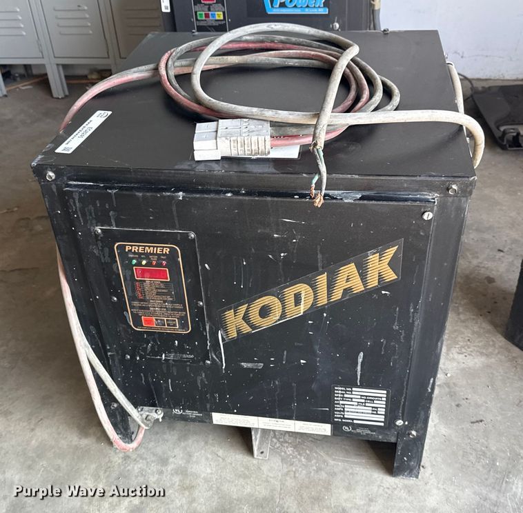 image for item EG8245 Kodiak 12K600B1 forklift charger