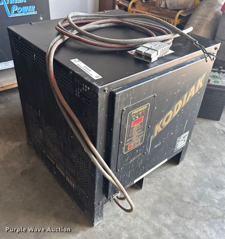 image for item EG8245 Kodiak 12K600B1 forklift charger