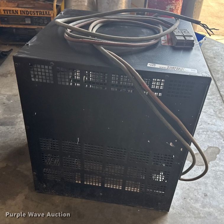 image for item EG8245 Kodiak 12K600B1 forklift charger