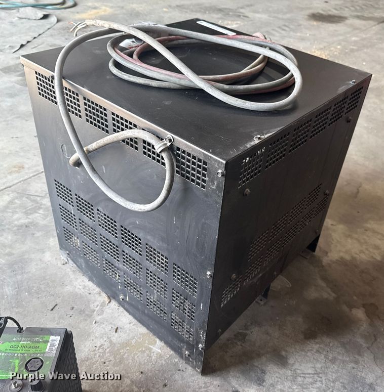 image for item EG8245 Kodiak 12K600B1 forklift charger