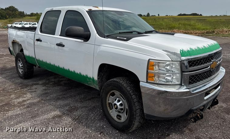 image for item EH7450 2014 Chevrolet Silverado 2500HD Crew Cab pickup truck