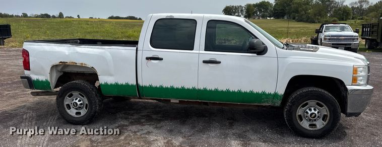 image for item EH7450 2014 Chevrolet Silverado 2500HD Crew Cab pickup truck