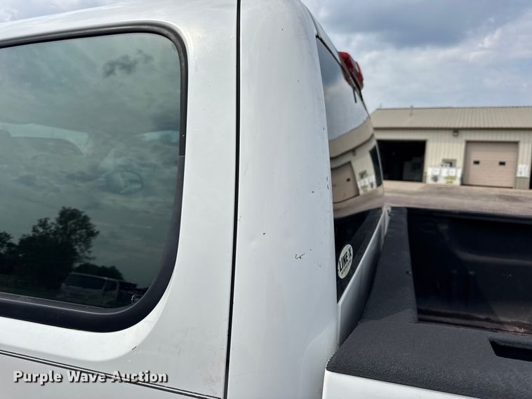 image for item EH7450 2014 Chevrolet Silverado 2500HD Crew Cab pickup truck