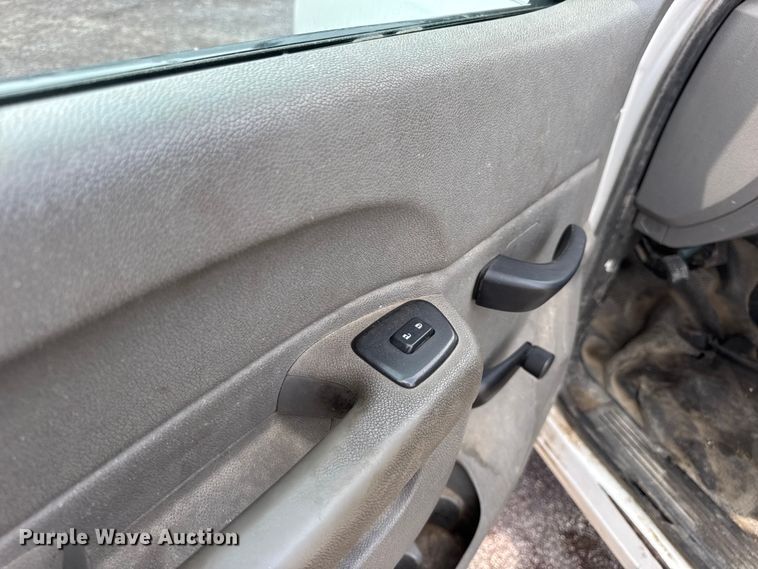 image for item EH7450 2014 Chevrolet Silverado 2500HD Crew Cab pickup truck