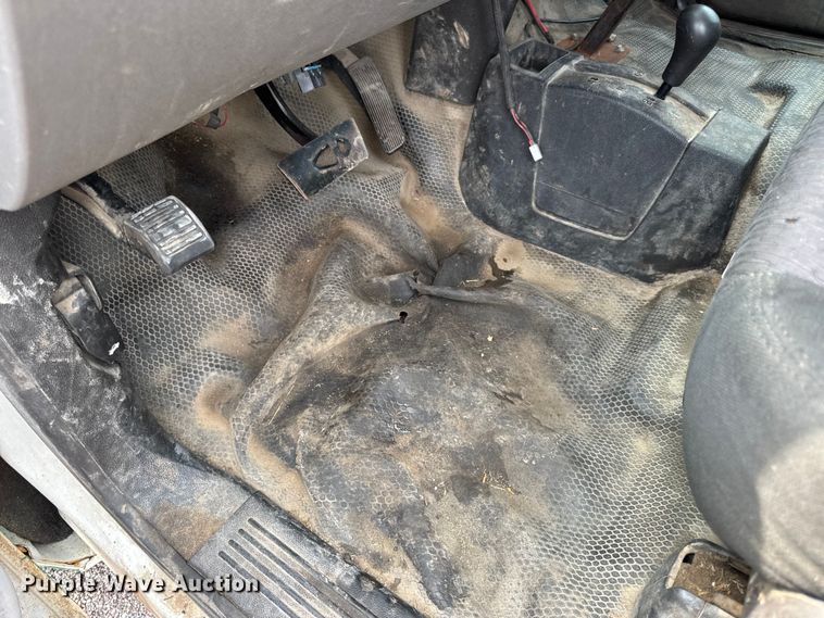 image for item EH7450 2014 Chevrolet Silverado 2500HD Crew Cab pickup truck