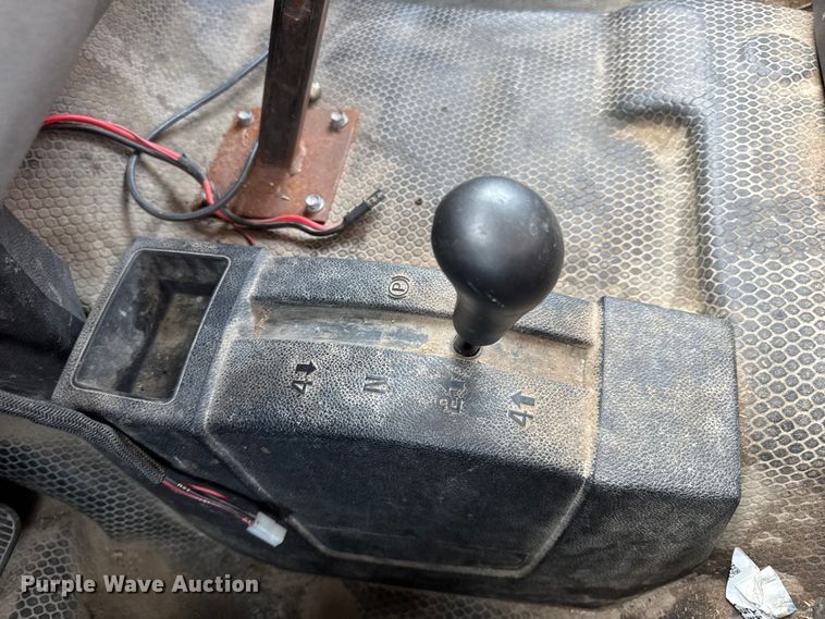 image for item EH7450 2014 Chevrolet Silverado 2500HD Crew Cab pickup truck