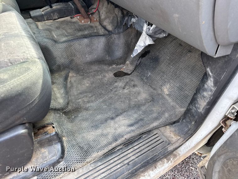 image for item EH7450 2014 Chevrolet Silverado 2500HD Crew Cab pickup truck