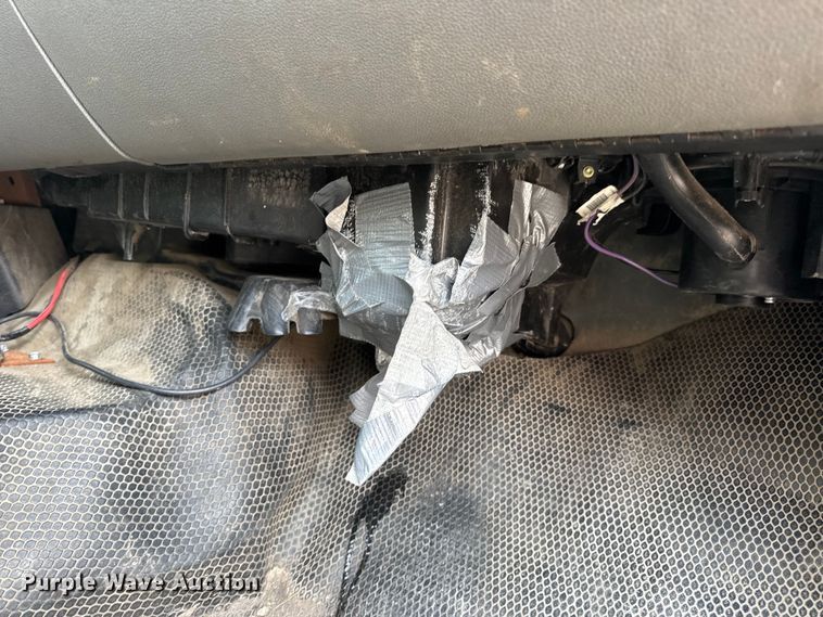 image for item EH7450 2014 Chevrolet Silverado 2500HD Crew Cab pickup truck