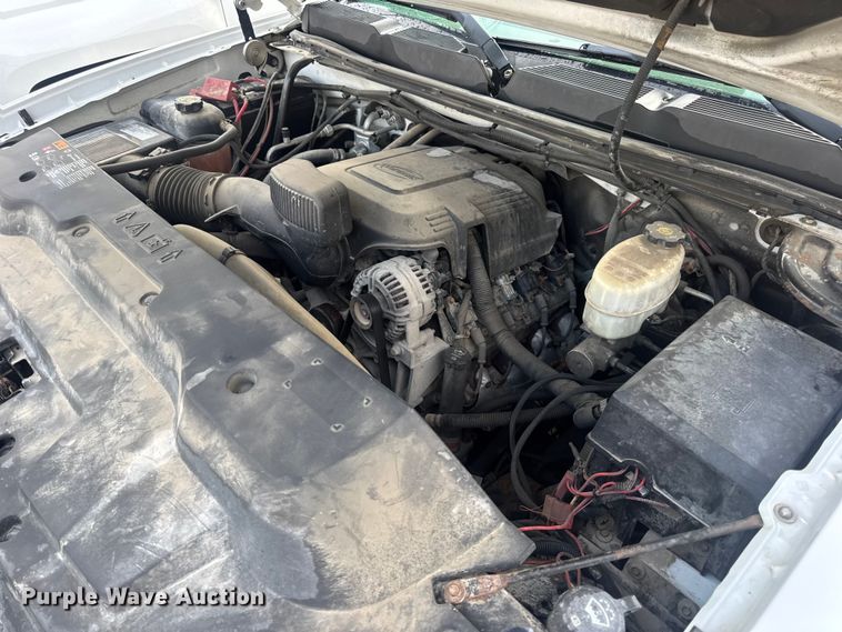 image for item EH7450 2014 Chevrolet Silverado 2500HD Crew Cab pickup truck