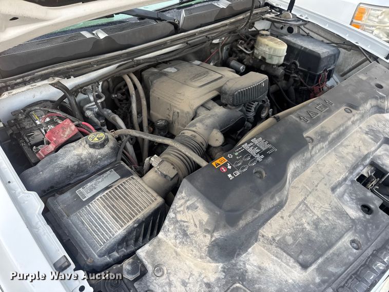 image for item EH7450 2014 Chevrolet Silverado 2500HD Crew Cab pickup truck