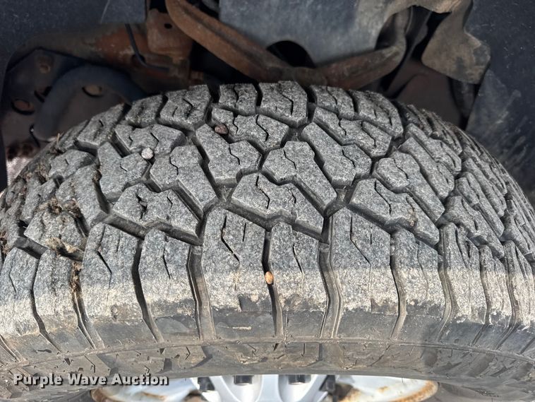 image for item EH7450 2014 Chevrolet Silverado 2500HD Crew Cab pickup truck