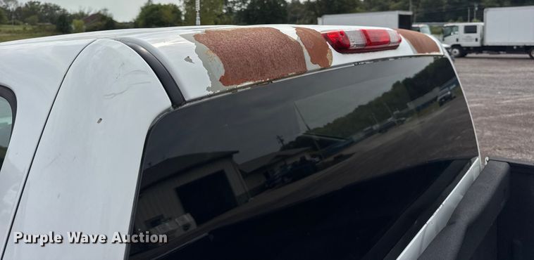 image for item EH7452 2014 Chevrolet Silverado 2500HD Crew Cab pickup truck