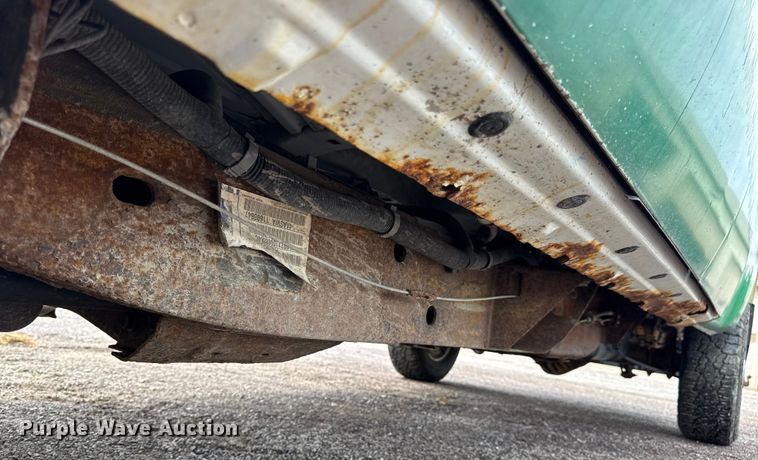 image for item EH7452 2014 Chevrolet Silverado 2500HD Crew Cab pickup truck