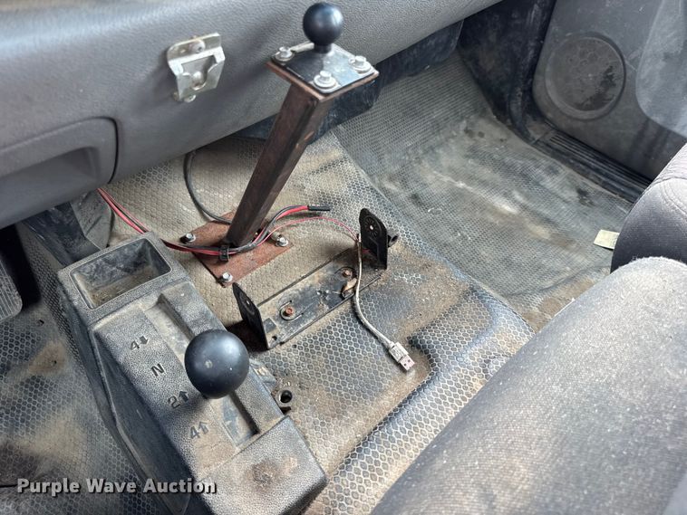 image for item EH7452 2014 Chevrolet Silverado 2500HD Crew Cab pickup truck