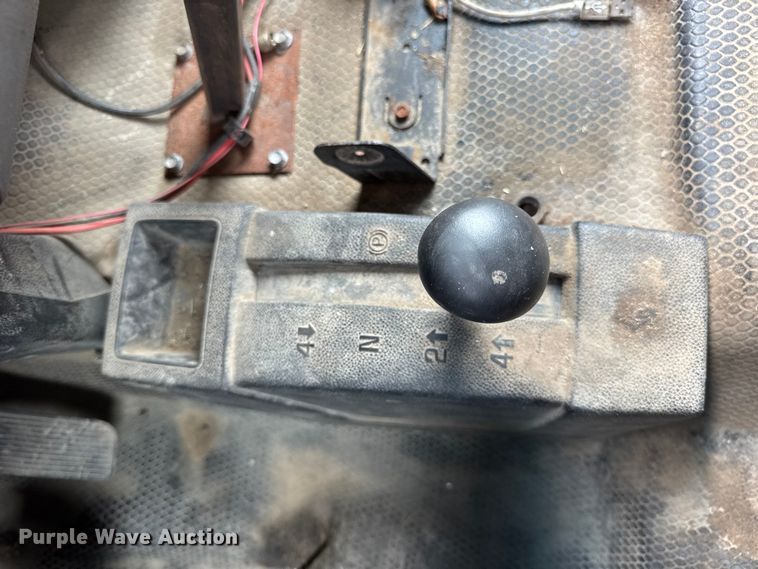 image for item EH7452 2014 Chevrolet Silverado 2500HD Crew Cab pickup truck