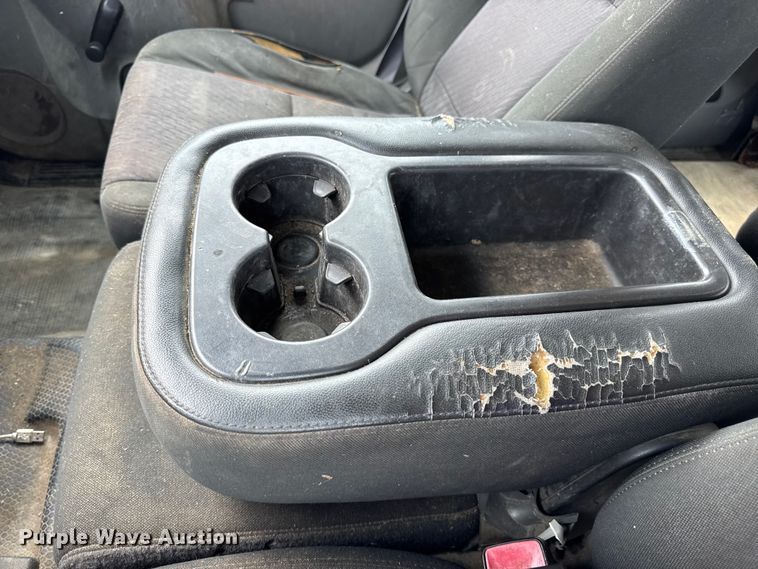 image for item EH7452 2014 Chevrolet Silverado 2500HD Crew Cab pickup truck