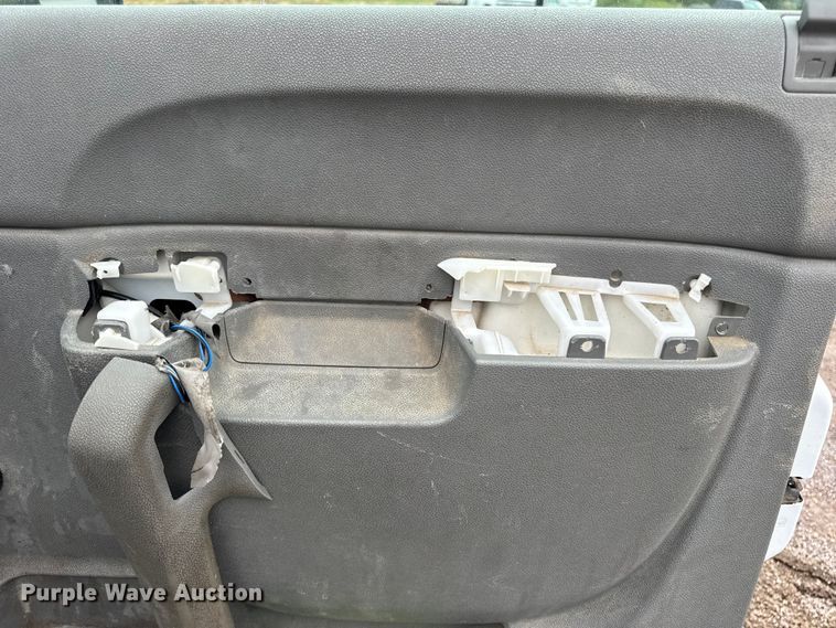 image for item EH7452 2014 Chevrolet Silverado 2500HD Crew Cab pickup truck