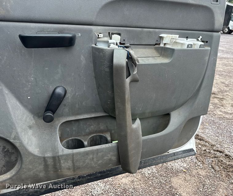 image for item EH7452 2014 Chevrolet Silverado 2500HD Crew Cab pickup truck